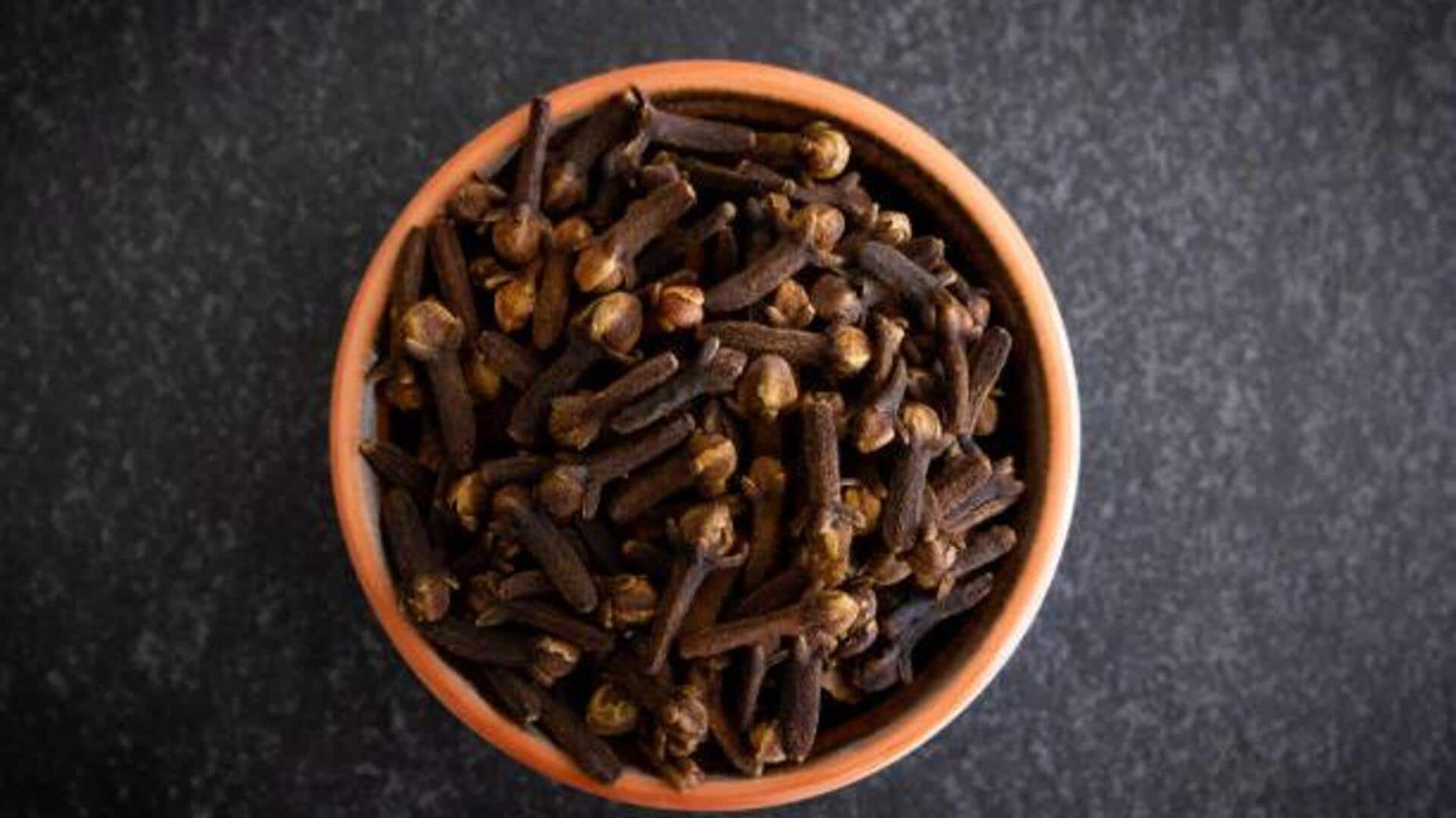 How to use cloves in cooking 
