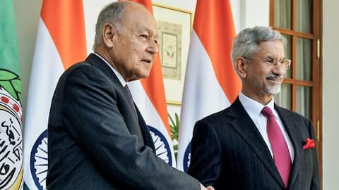 Jaishankar meets Arab League foreign ministers ahead of summit