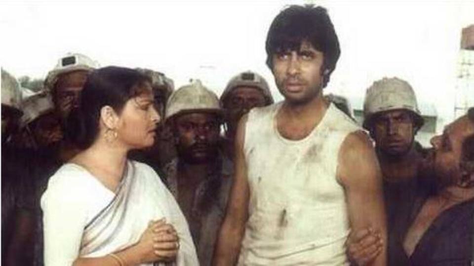 5 Bollywood classics that should be remade NewsBytes