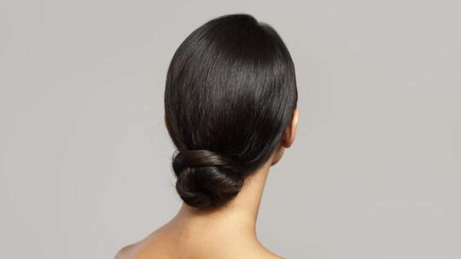 How to master the sleek bun hairstyle How to master the sleek bun hairstyle