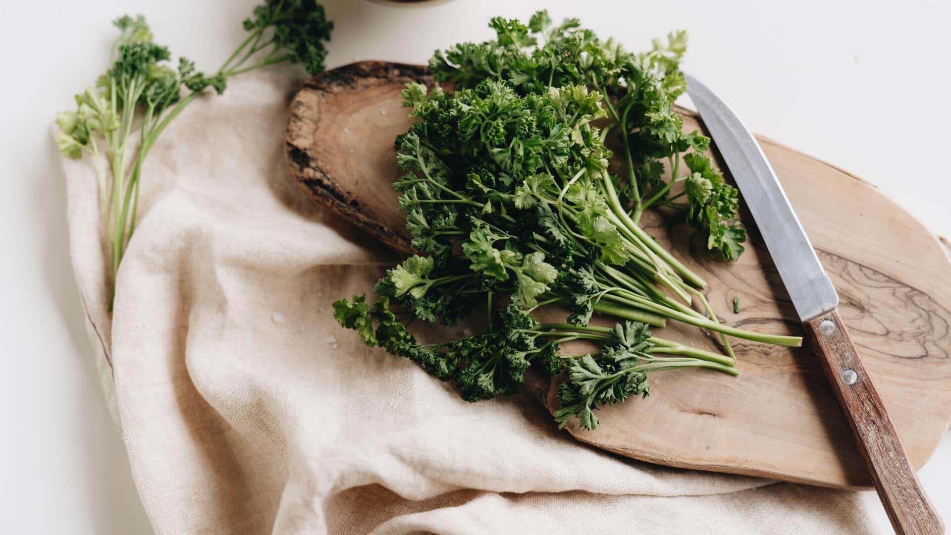 Grow fresh parsley indoors with recycled containers