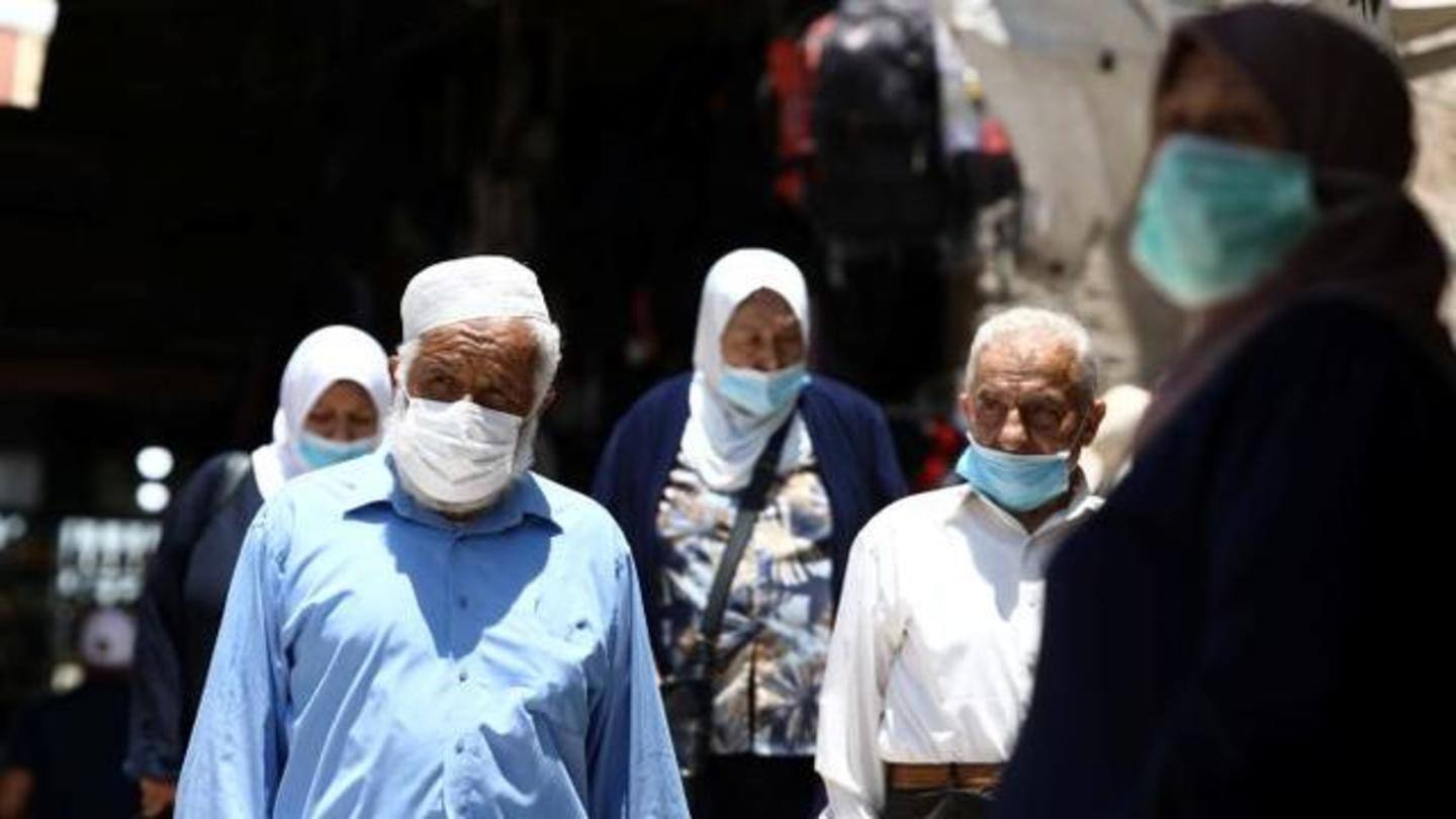 Deaths, hospitalizations remain low Deaths, hospitalizations remain low