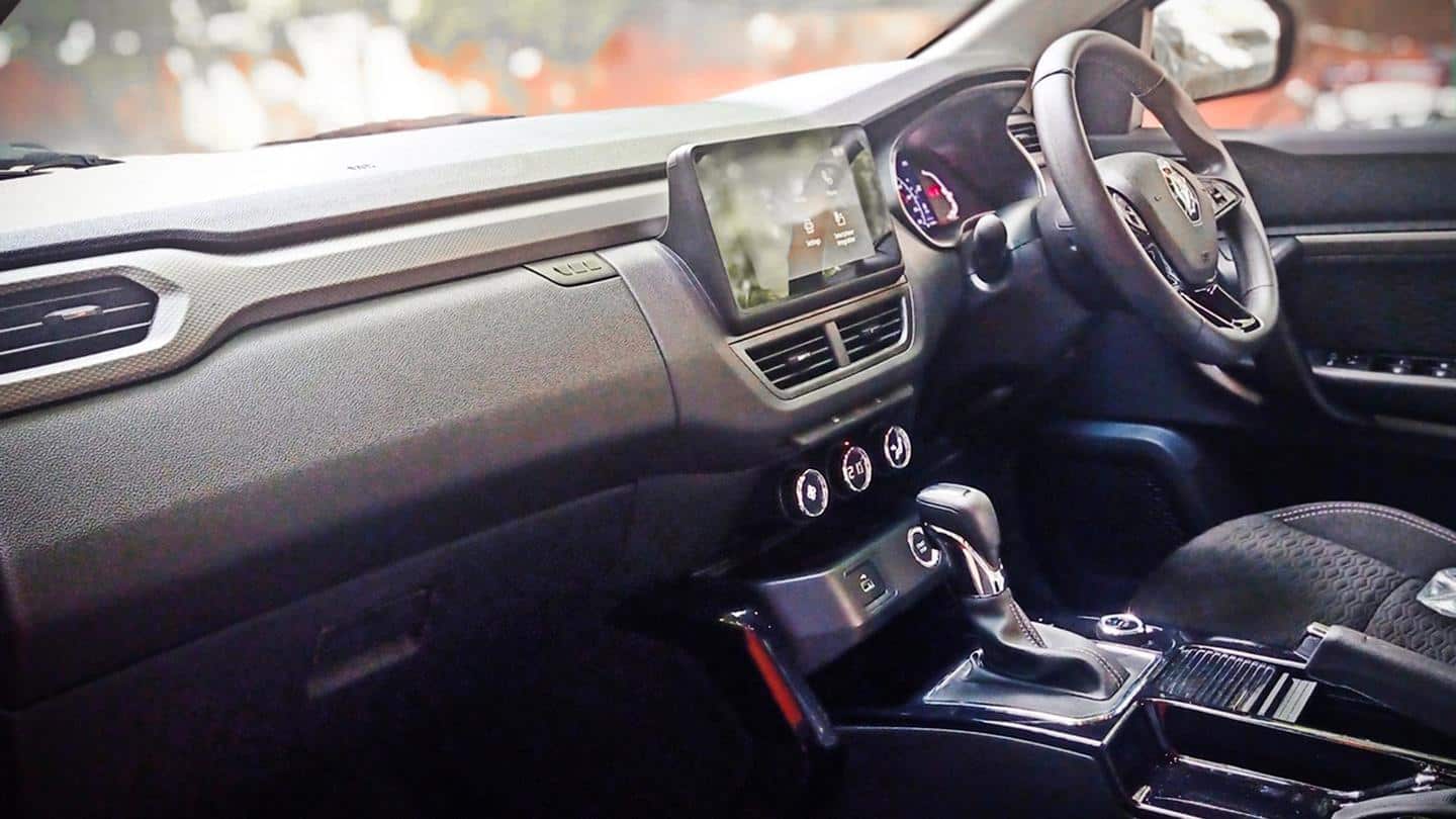 Glossy black and chrome trims lift the cabin ambience Glossy black and chrome trims lift the cabin ambience