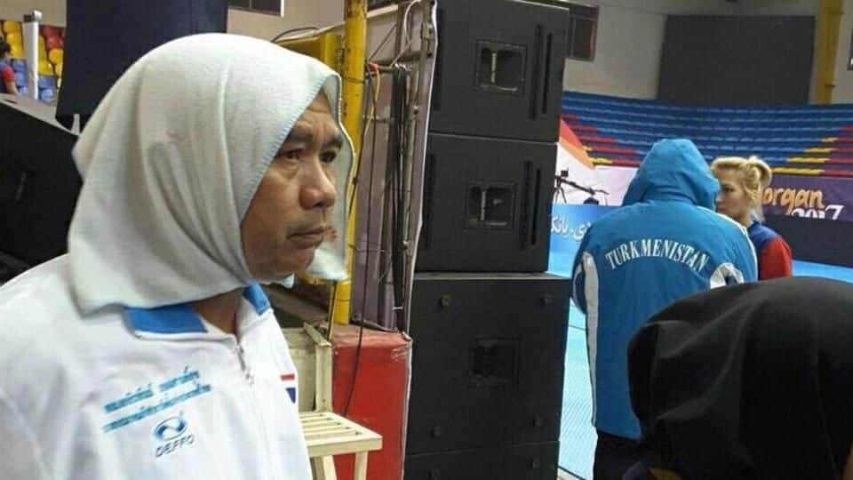 Kabaddi coach dresses like a woman to watch a match