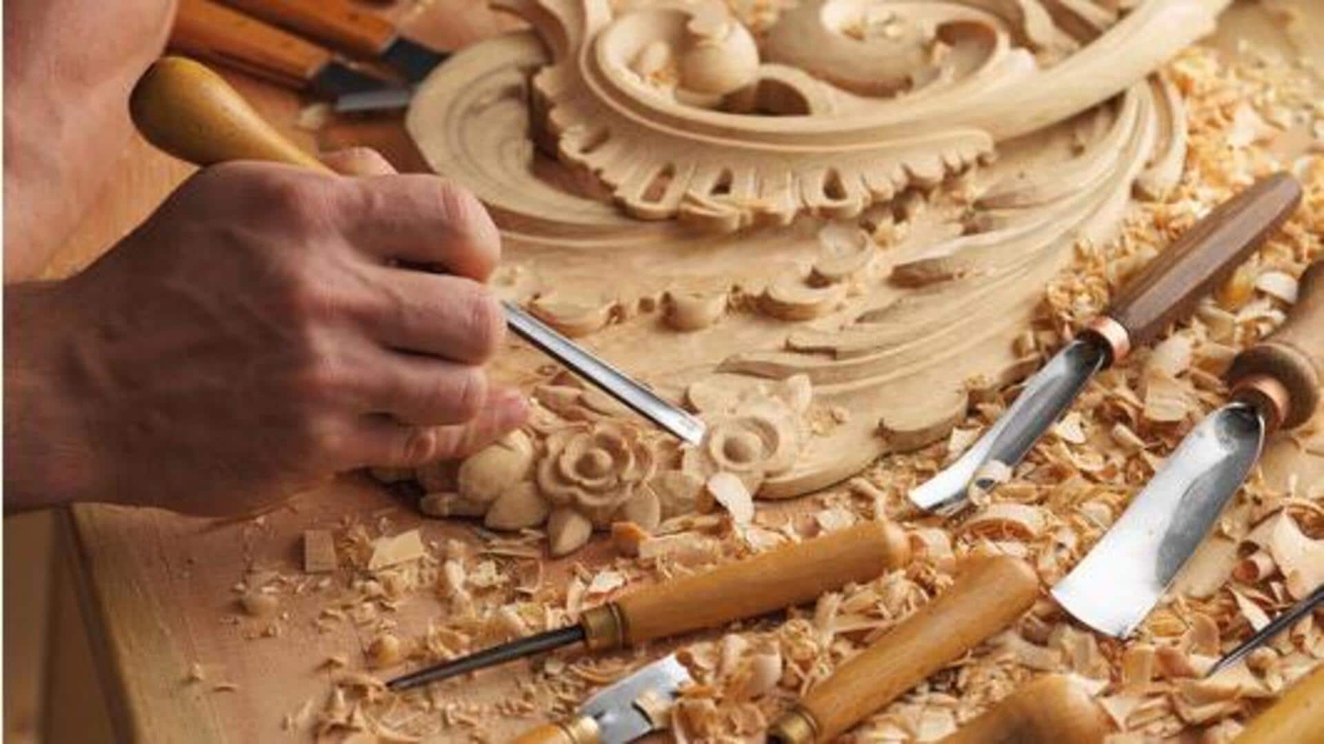 Wood carving: Techniques behind this craft