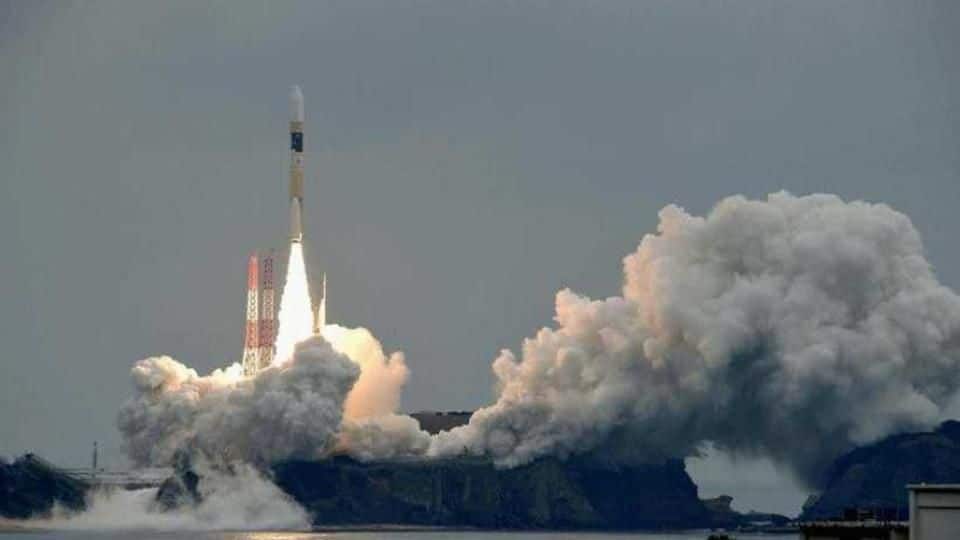 Japanese space agency sets record, launches world's smallest rocket