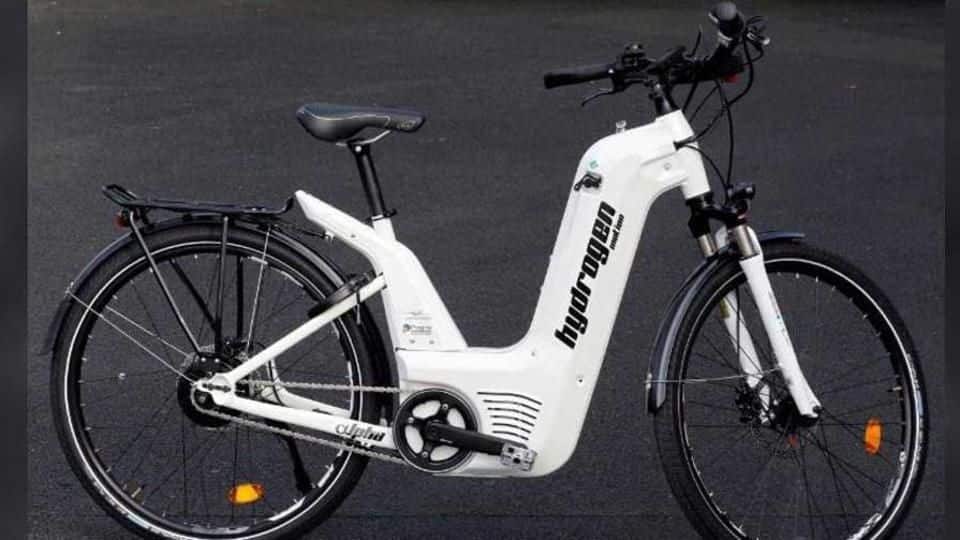 French start-up makes world's first hydrogen-powered bike