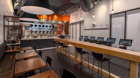 In this restaurant by MIT engineers, robots prepare food