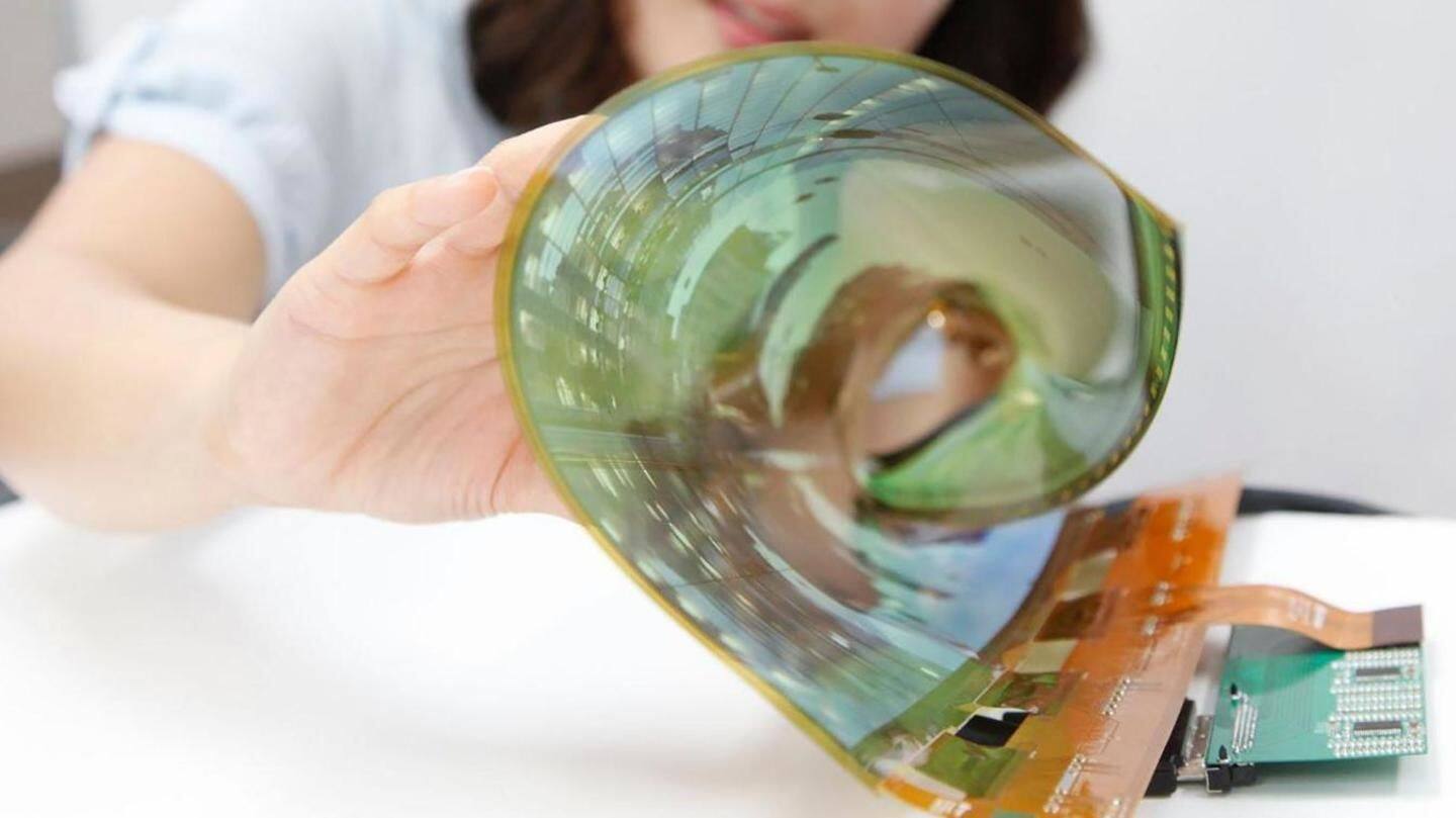 LG's prowess in making rolling, foldable displays LG's prowess in making rolling, foldable displays