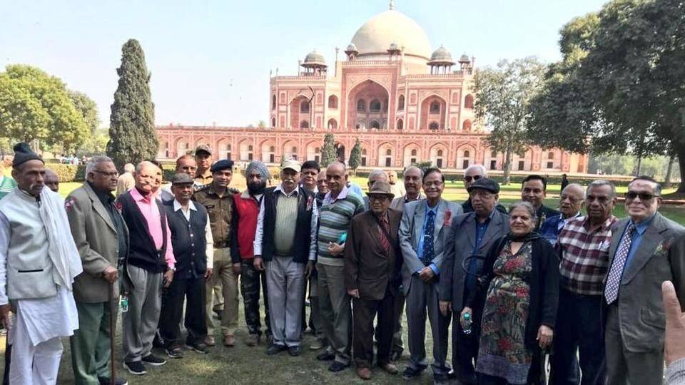 Delhi Police takes senior citizens for heritage tour