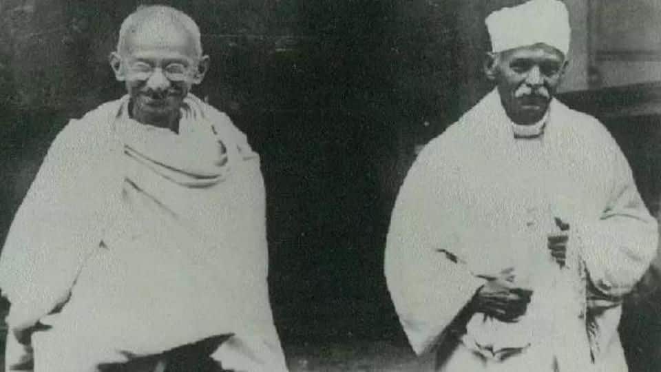 Rare photo of Gandhi auctioned in US for Rs. 26L
