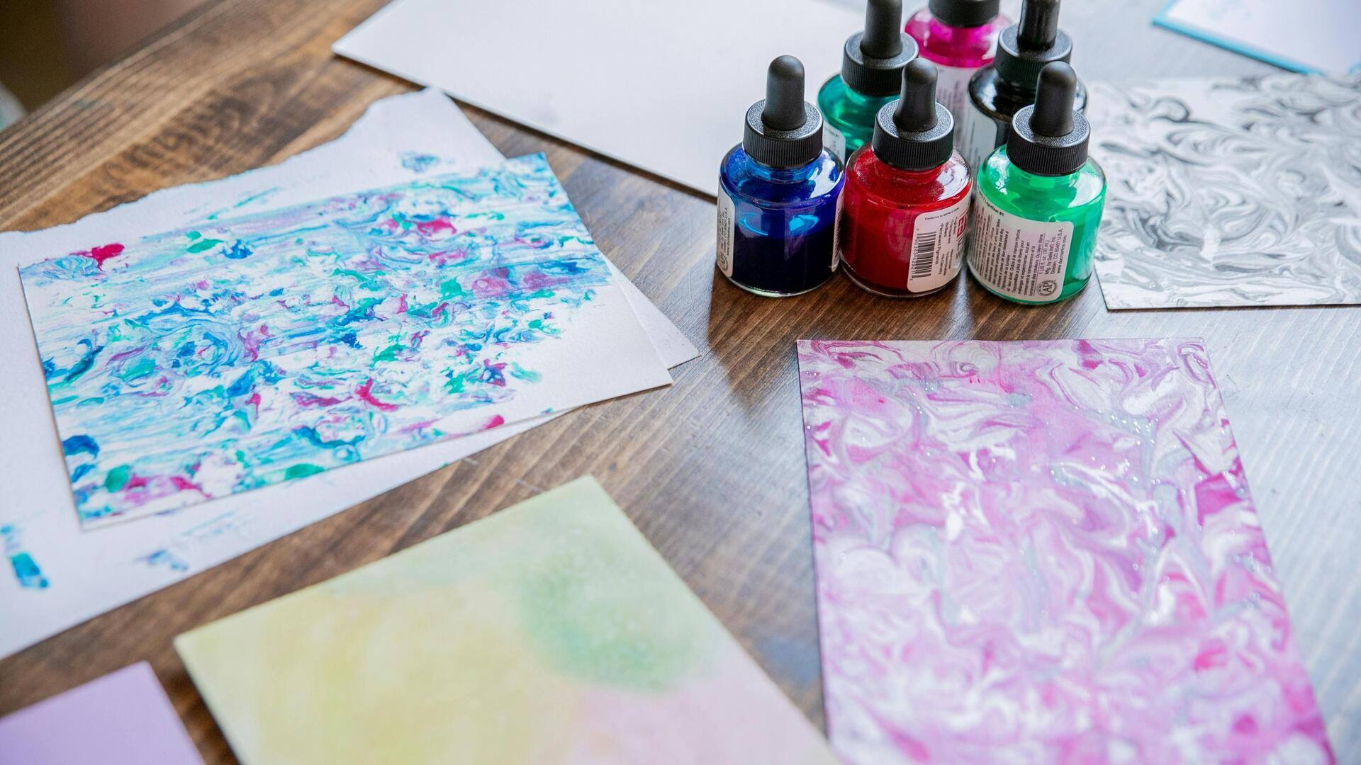 Paper marbling: A fun and creative art hobby