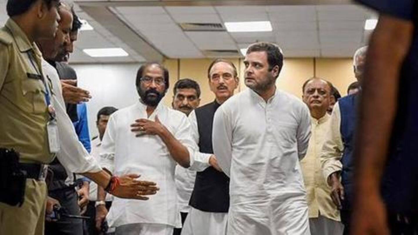 Context: Rahul wasn't allowed to leave Srinagar Airport Context: Rahul wasn't allowed to leave Srinagar Airport