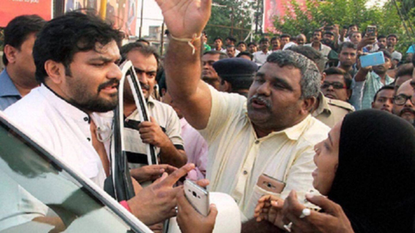 Unlike Sen, Supriyo swung to action, visited booths Unlike Sen, Supriyo swung to action, visited booths
