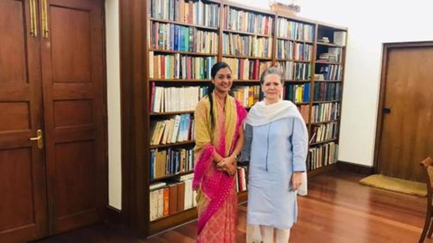 Earlier this week, Lamba met Sonia Gandhi Earlier this week, Lamba met Sonia Gandhi