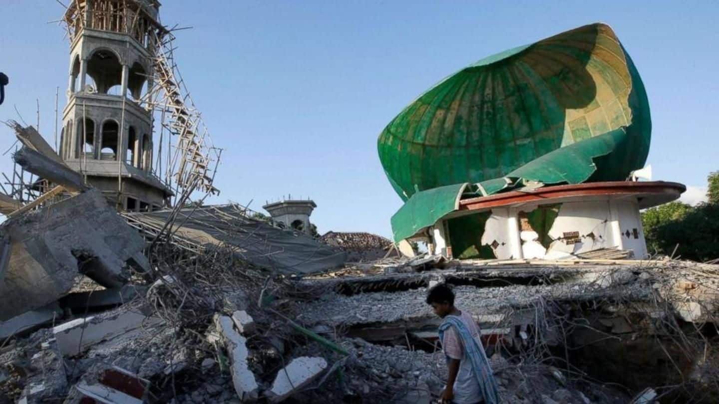 Indonesia: Quake, tsunami kill over 380, injure 350