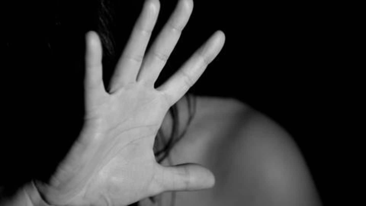 While people watched, 70-year-old thrashed couple While people watched, 70-year-old thrashed couple