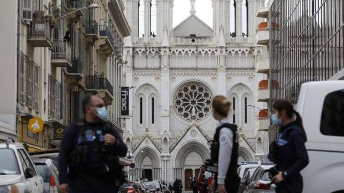 Yelling "Allahu Akbar," attacker stabbed three, was detained Yelling "Allahu Akbar," attacker stabbed three, was detained