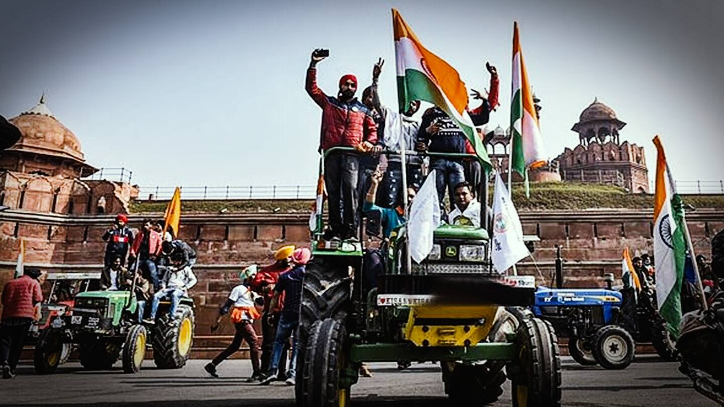 On Republic Day, farmers stormed into Red Fort, hoisted flags On Republic Day, farmers stormed into Red Fort, hoisted flags