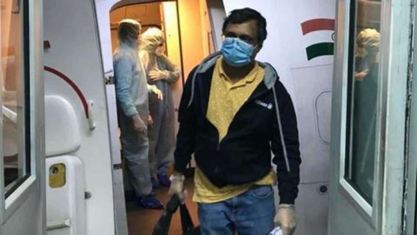 Flight like no other: Passengers weren't given luggage immediately Flight like no other: Passengers weren't given luggage immediately