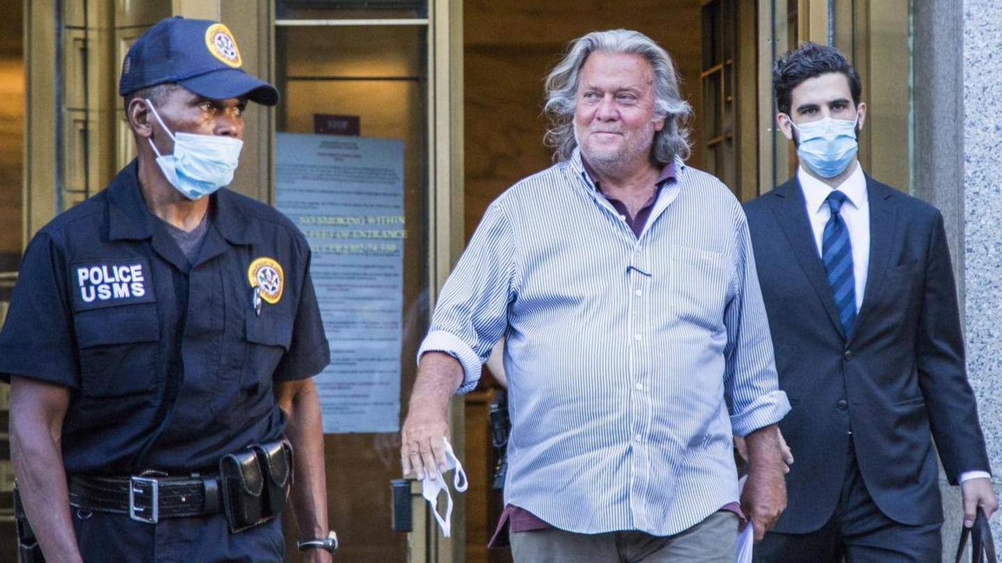 Bannon is accused of duping Trump's supporters Bannon is accused of duping Trump's supporters
