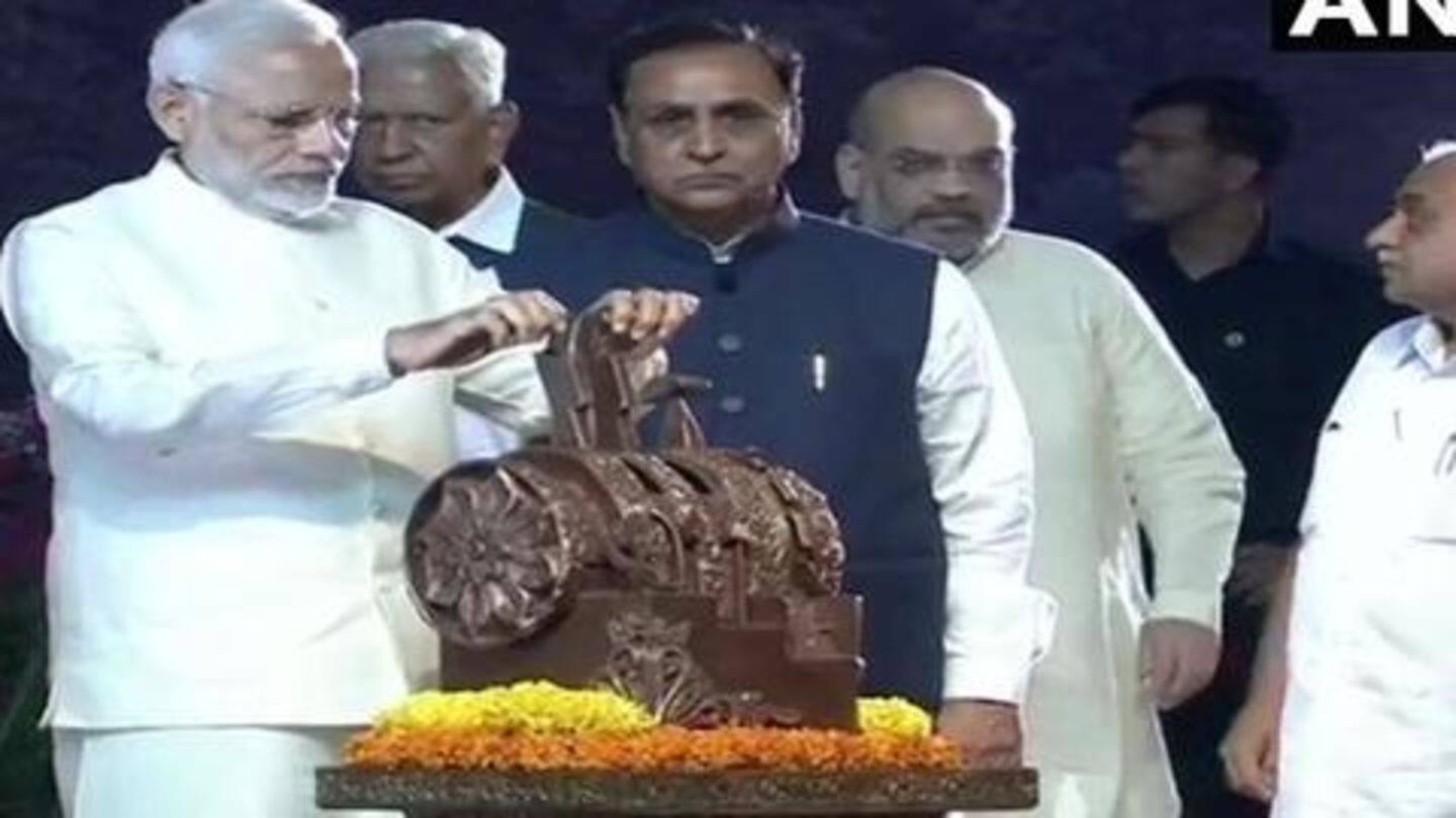 PM Modi did virtual 'abhishek' of statue, paid his respects PM Modi did virtual 'abhishek' of statue, paid his respects