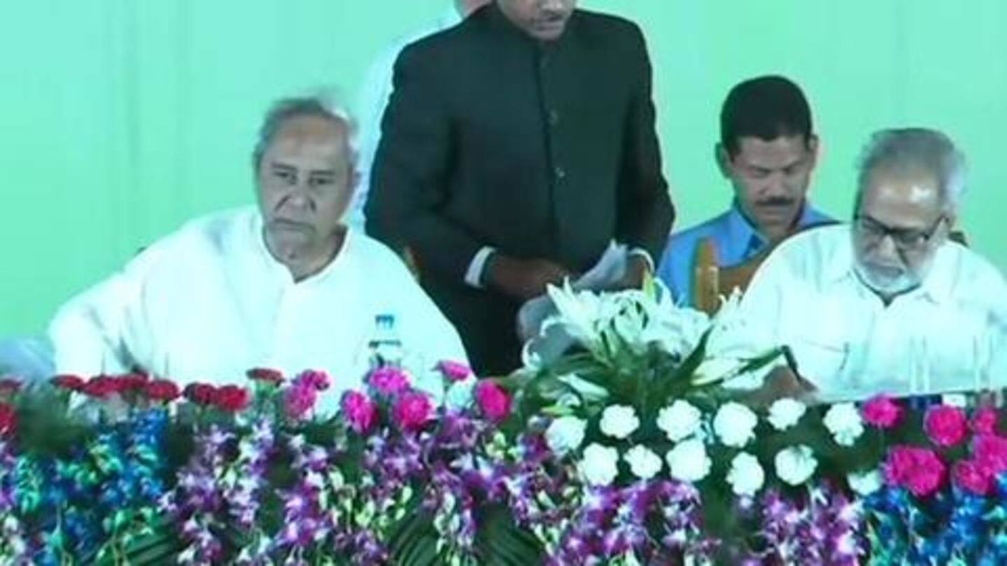 Patnaik visited a temple, took oath at Exhibition Ground Patnaik visited a temple, took oath at Exhibition Ground