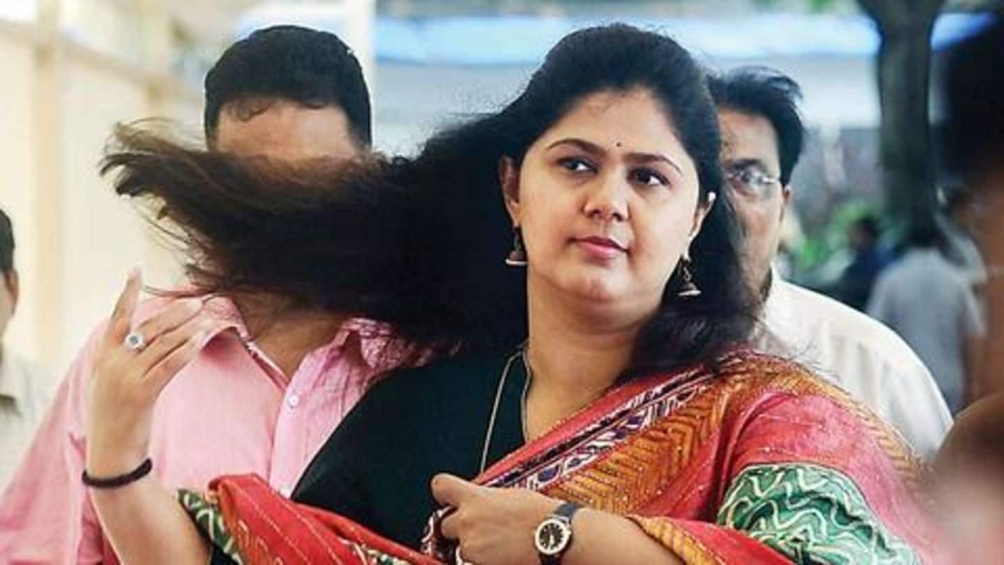 Pankaja Munde lost to cousin Dhananjay Munde from home turf Pankaja Munde lost to cousin Dhananjay Munde from home turf