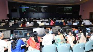 #Chandrayaan2: In major heartbreak, Vikram lander loses communication with ISRO