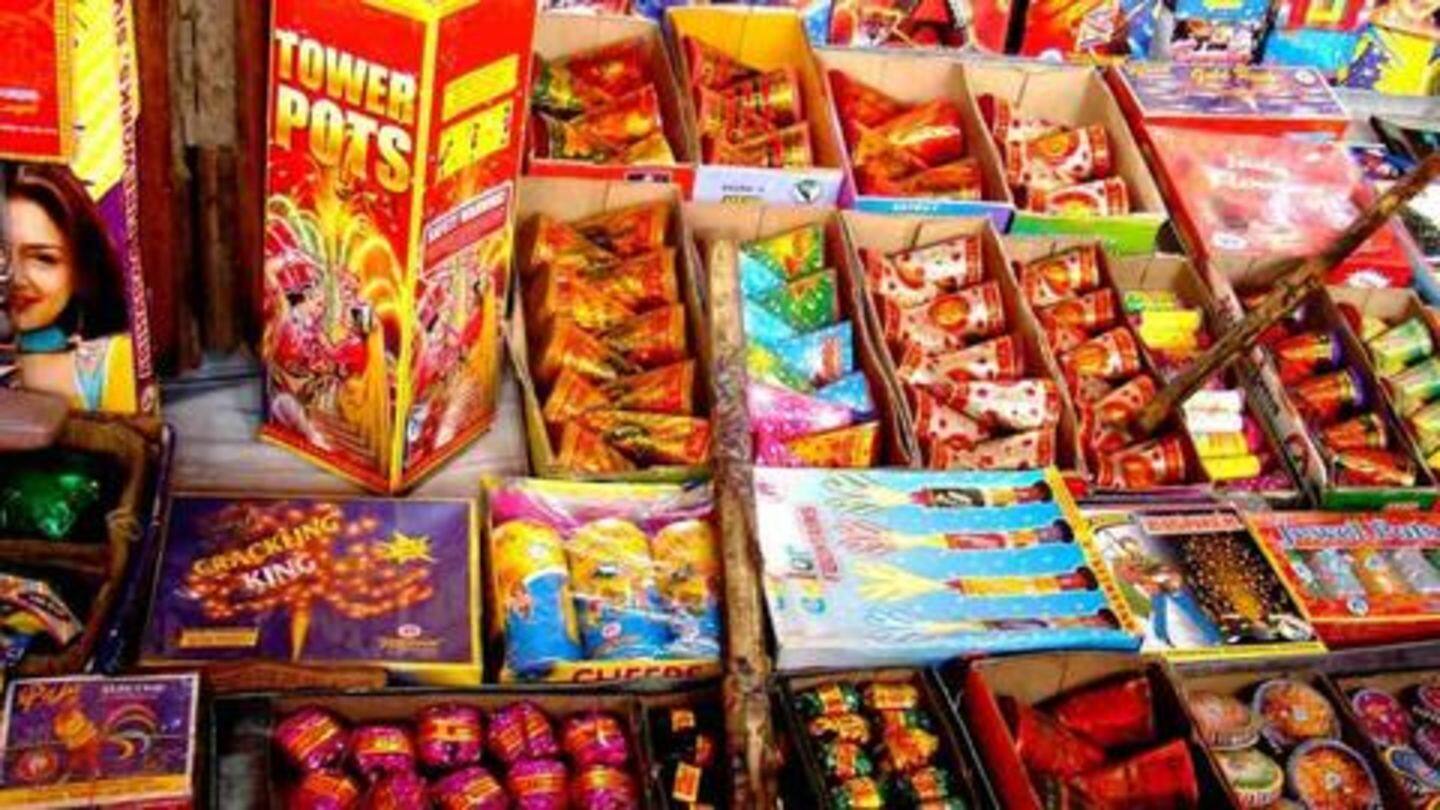Delhi: Confused over SC order, firecrackers sellers shut shops voluntarily