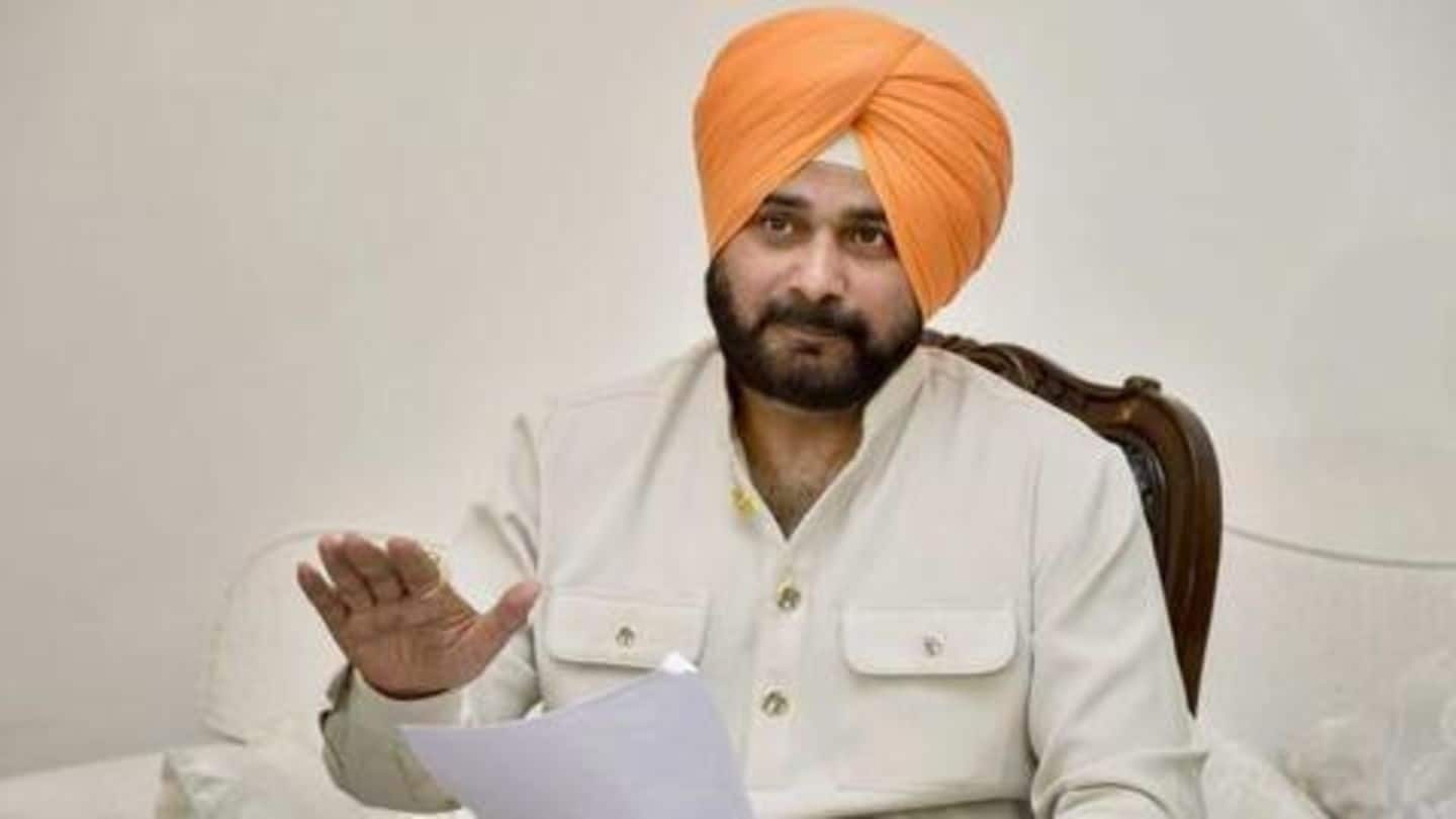 'Absent' Sidhu features in Congress' star campaigners list for Delhi