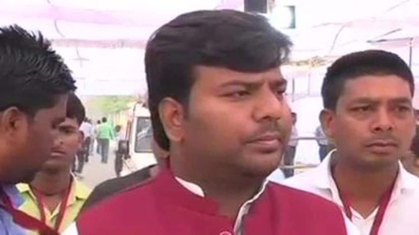 Meanwhile, SP leader likens Jinnah to Nehru, Gandhi Meanwhile, SP leader likens Jinnah to Nehru, Gandhi