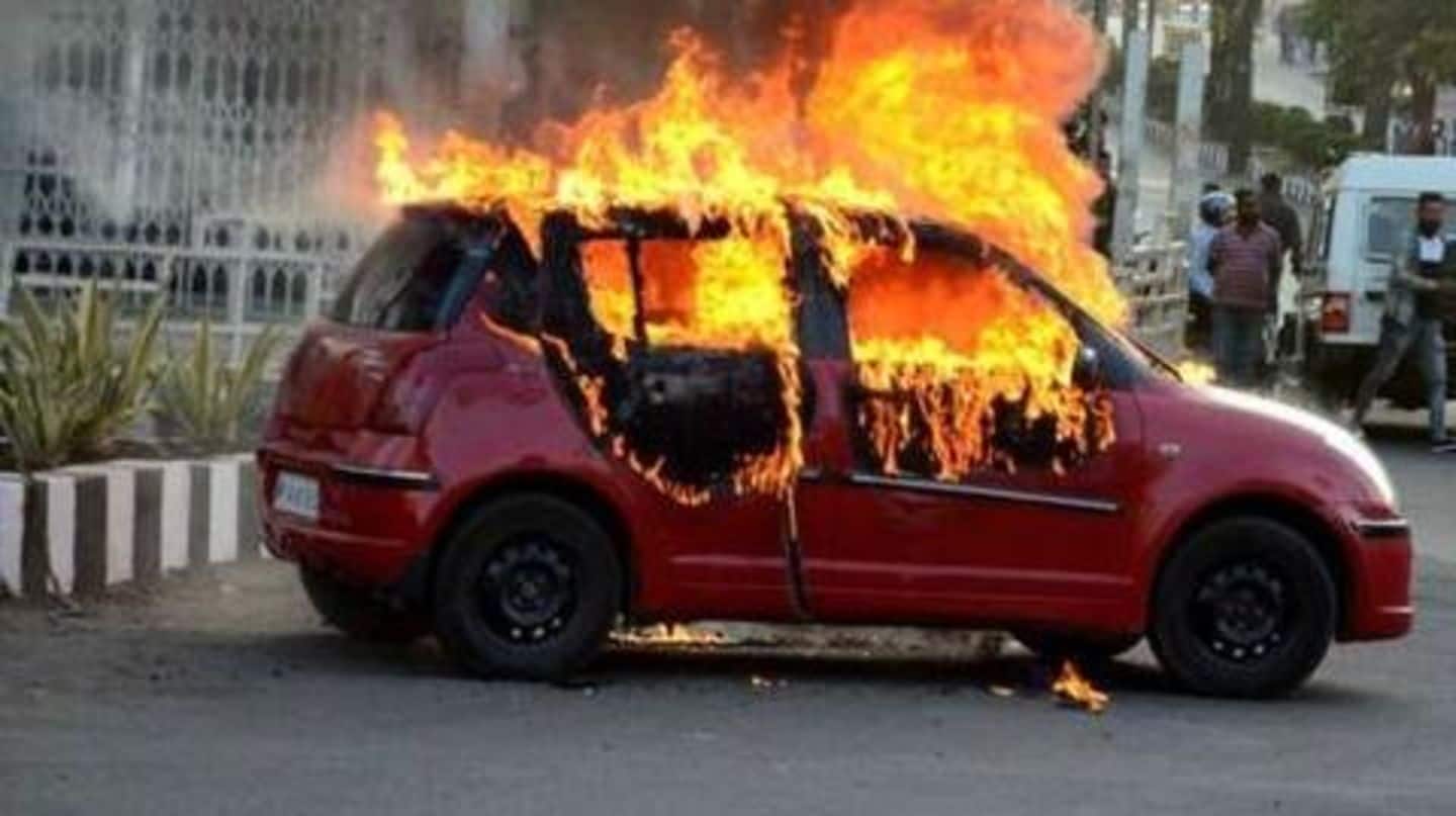 Delhi: Drunk man sets 18 vehicles on fire, FIR registered