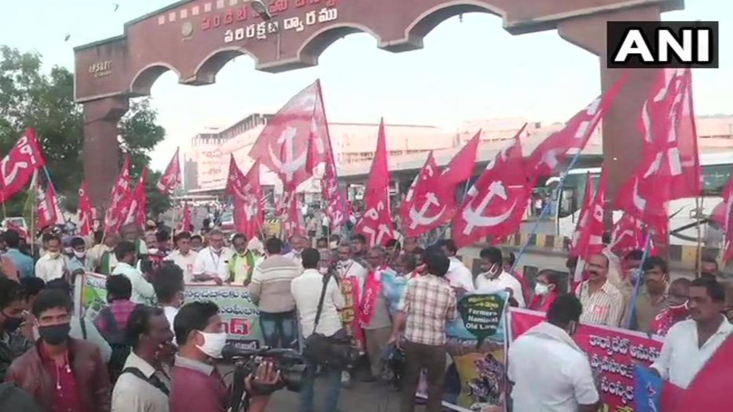 Left parties stopped trains in Odisha, Trinamool not supporting shutdown Left parties stopped trains in Odisha, Trinamool not supporting shutdown