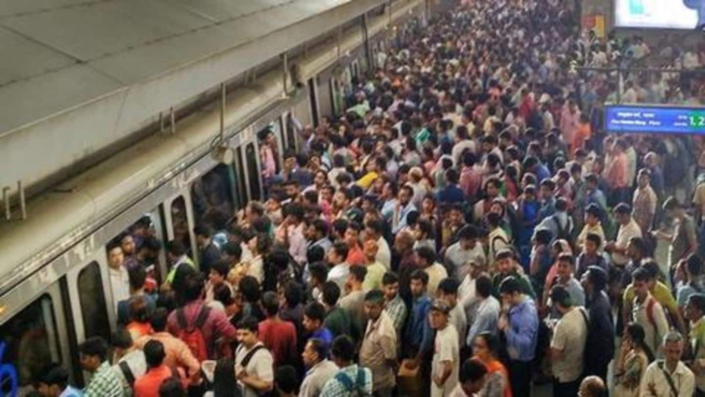 Delhi Metro and buses will remain overcrowded today Delhi Metro and buses will remain overcrowded today