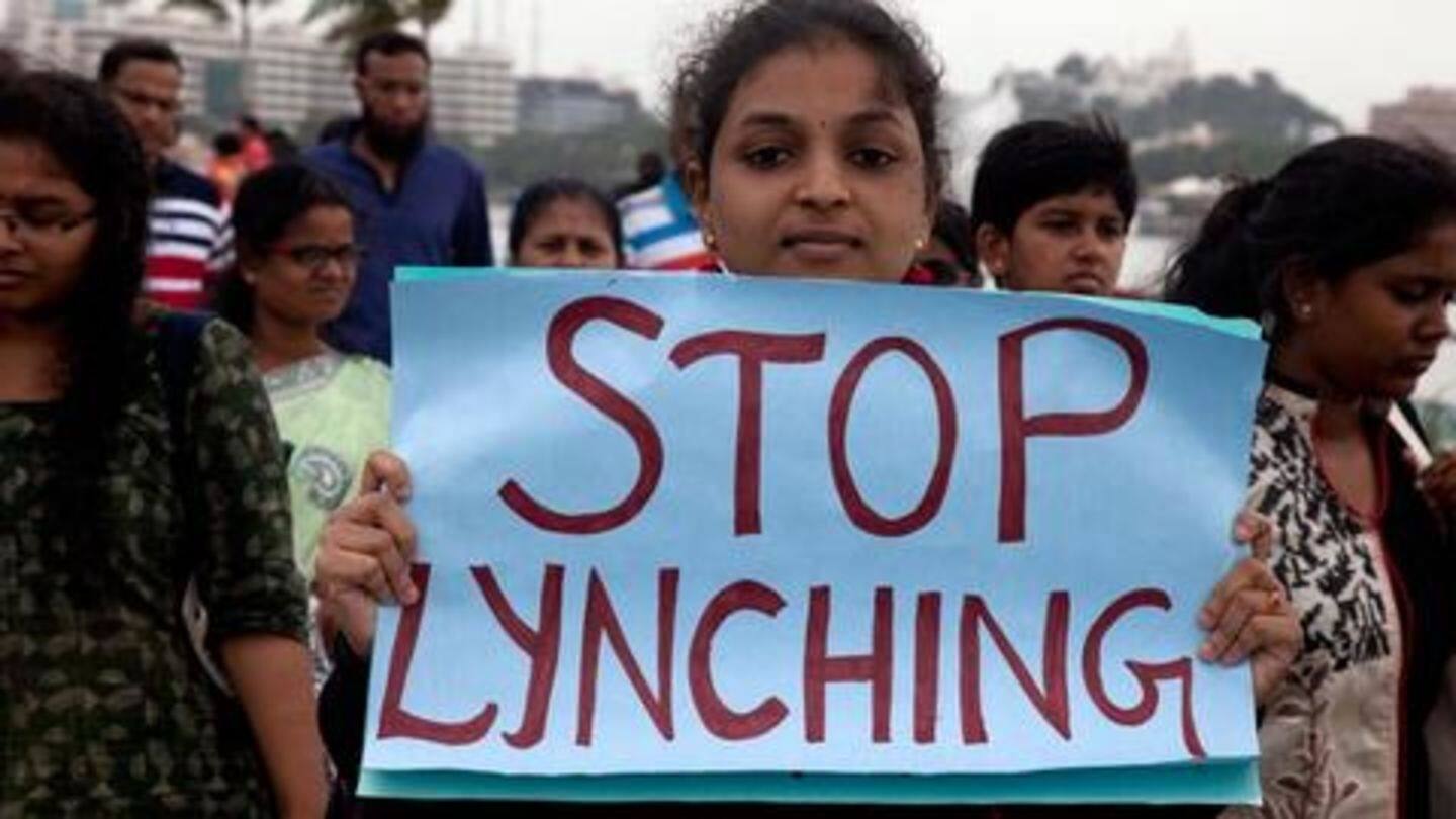 Shopkeepers staged protest, slammed police for inaction Shopkeepers staged protest, slammed police for inaction