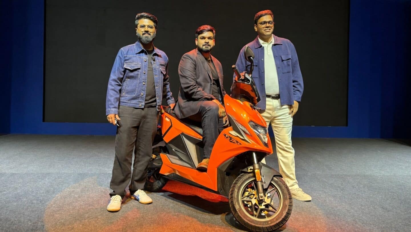 Simple Ultra e-scooter, with 400km range, launched at ₹2.34L