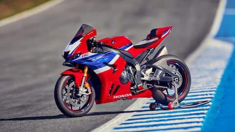 Honda CBR1000RR-R Fireblade SP arrives in India at ₹33.5L