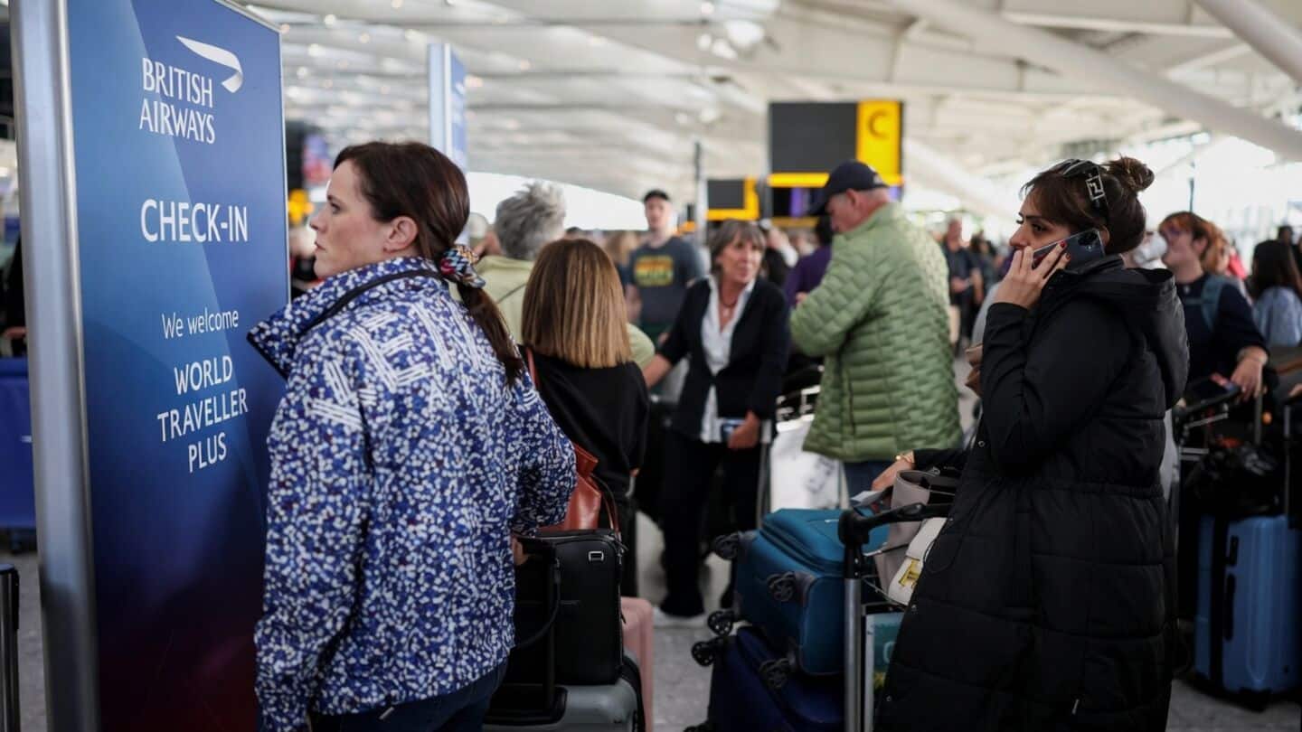 UK air traffic glitch cancels over 1,000 flights