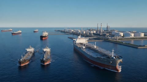 Saudi Arabia cuts oil price for Asia to 6-year low