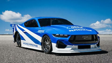 Ford's 2,200hp electric Mustang sets new drag racing record