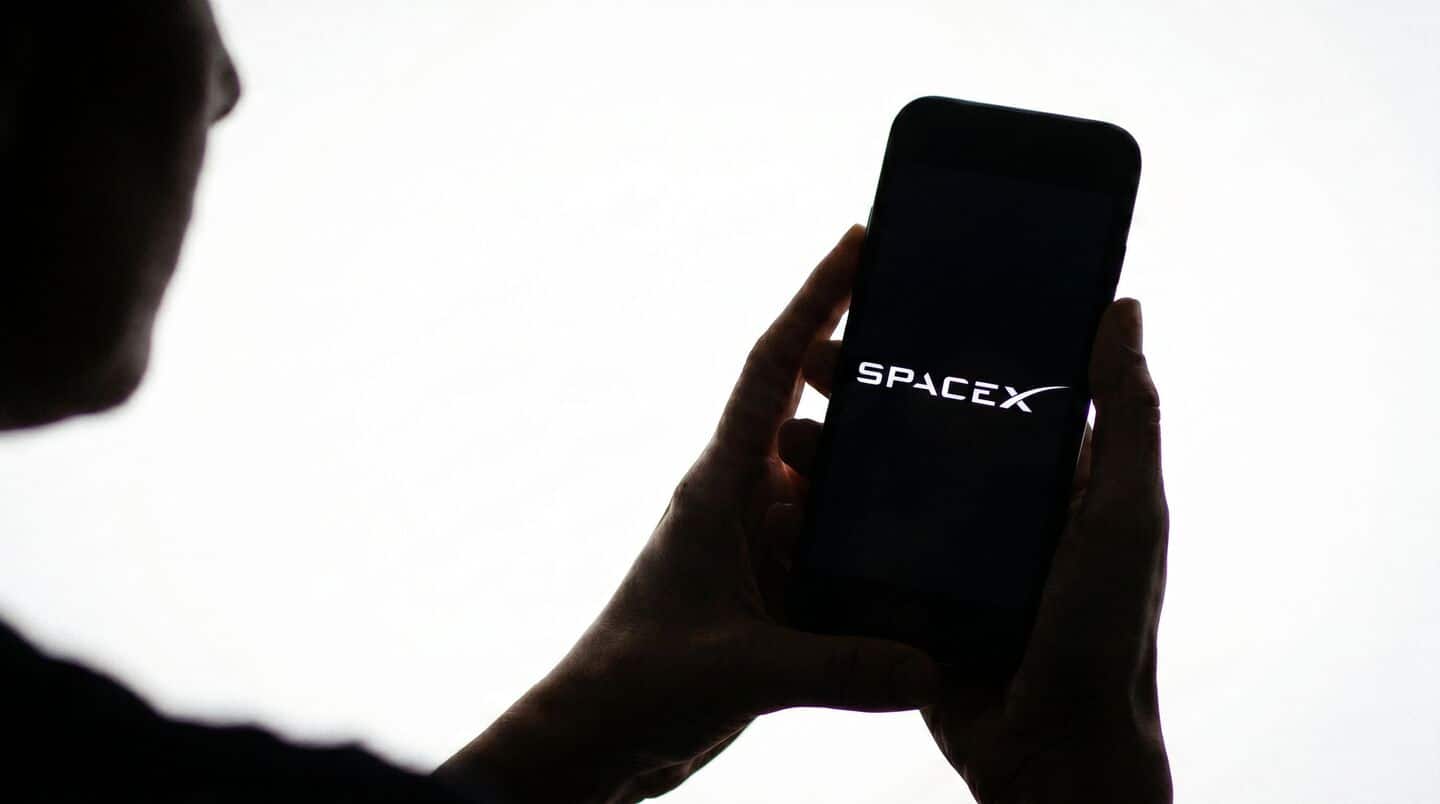 Musk's SpaceX pay tied to Mars colonization, space data centers