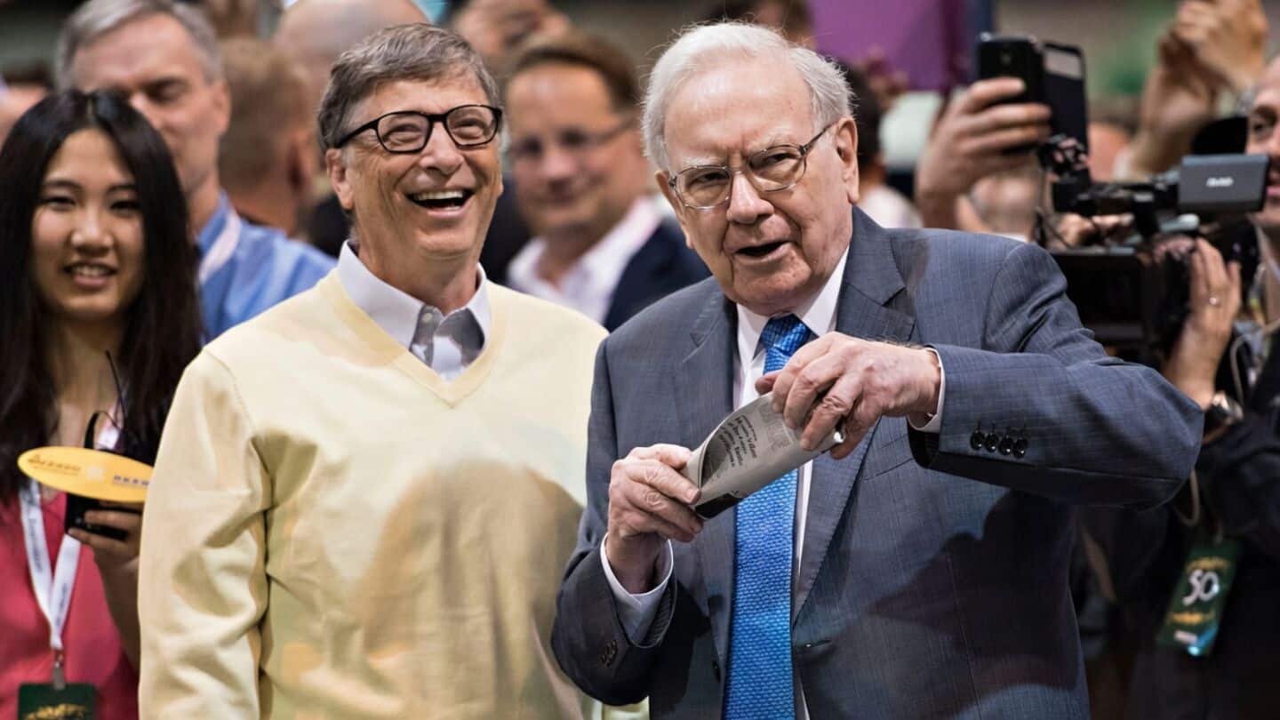 Buffett says Bill Gates' association with Epstein was 'distasteful'