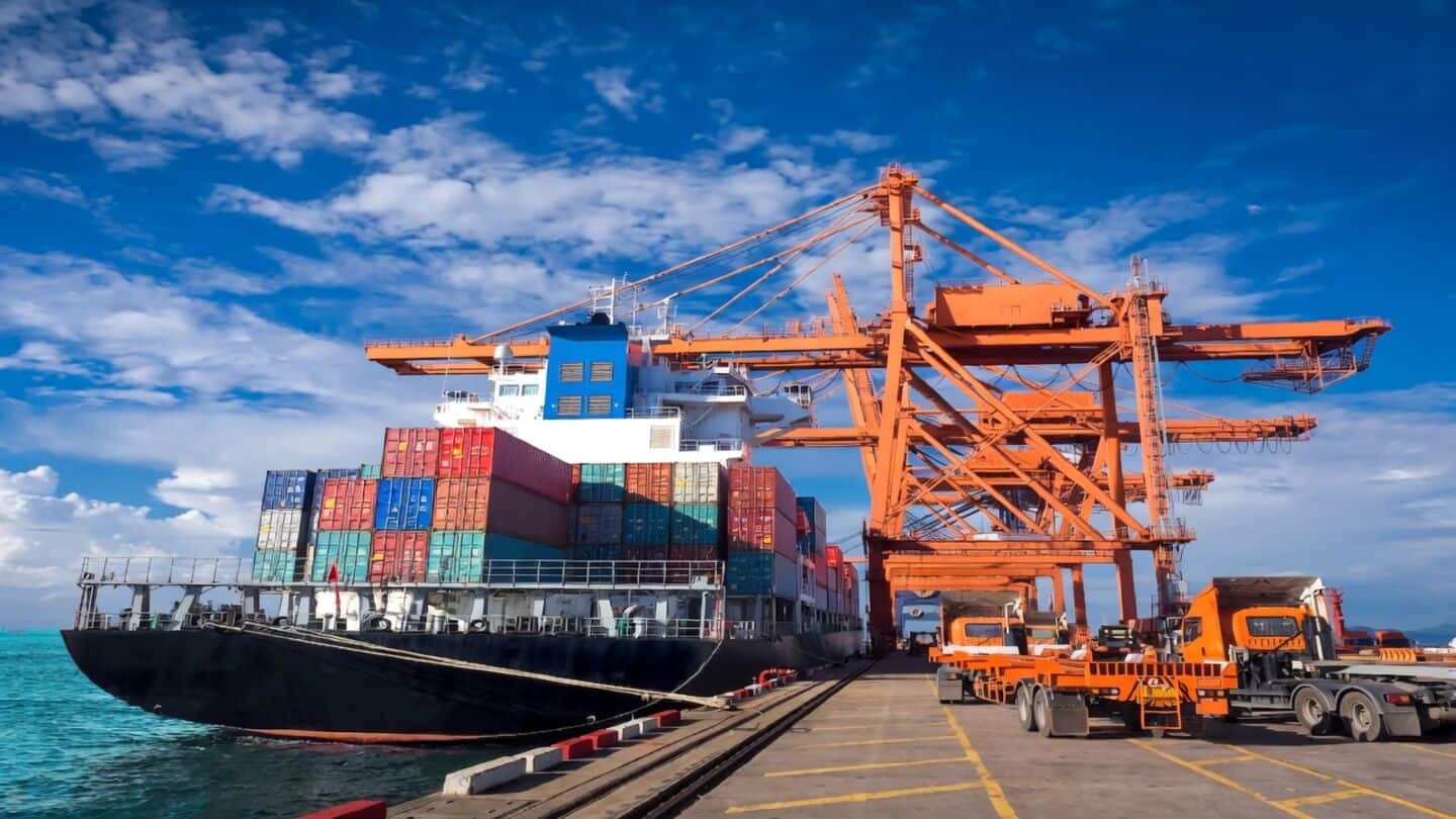 China's exports surge 25% in August, trade surplus hits $119B