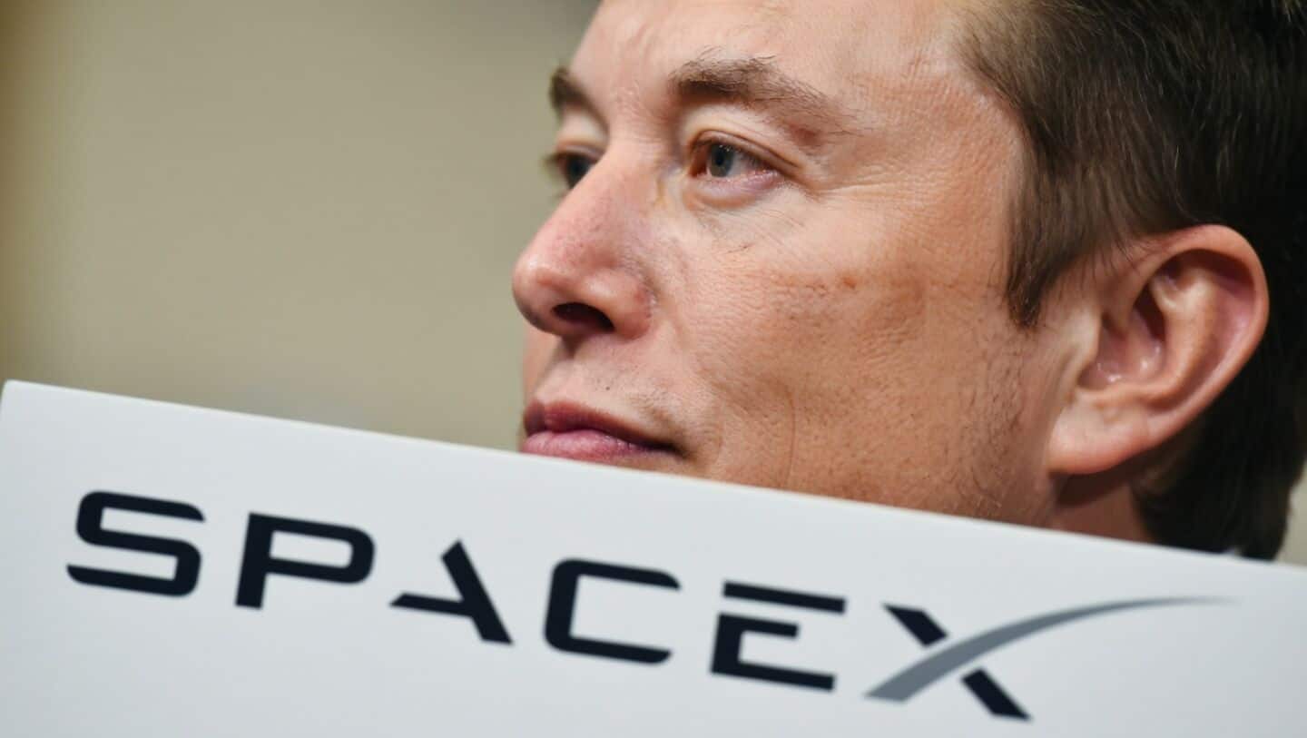SpaceX reports $5B loss ahead of record IPO