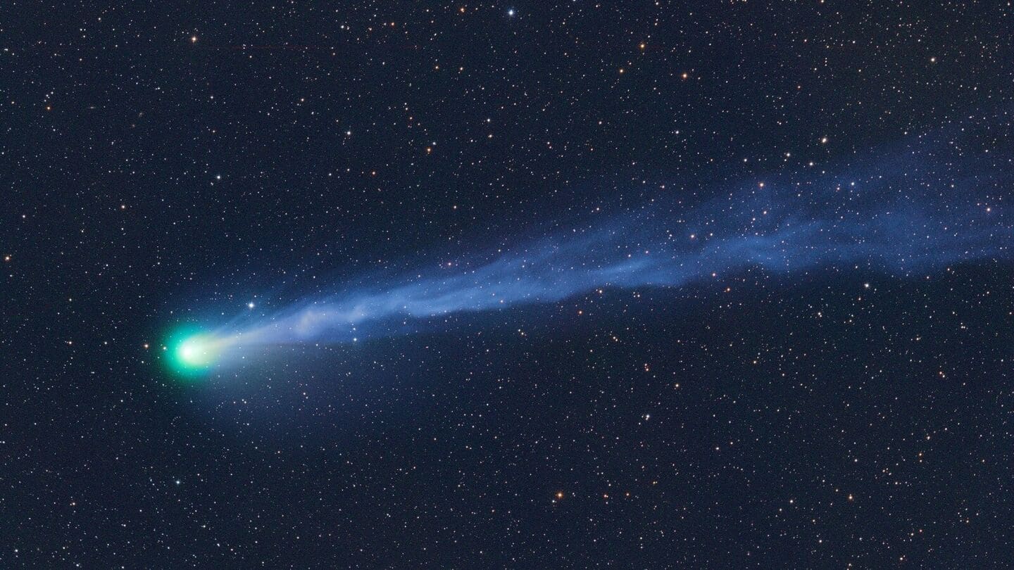Comet seen once in 1,350 years appears on October 22