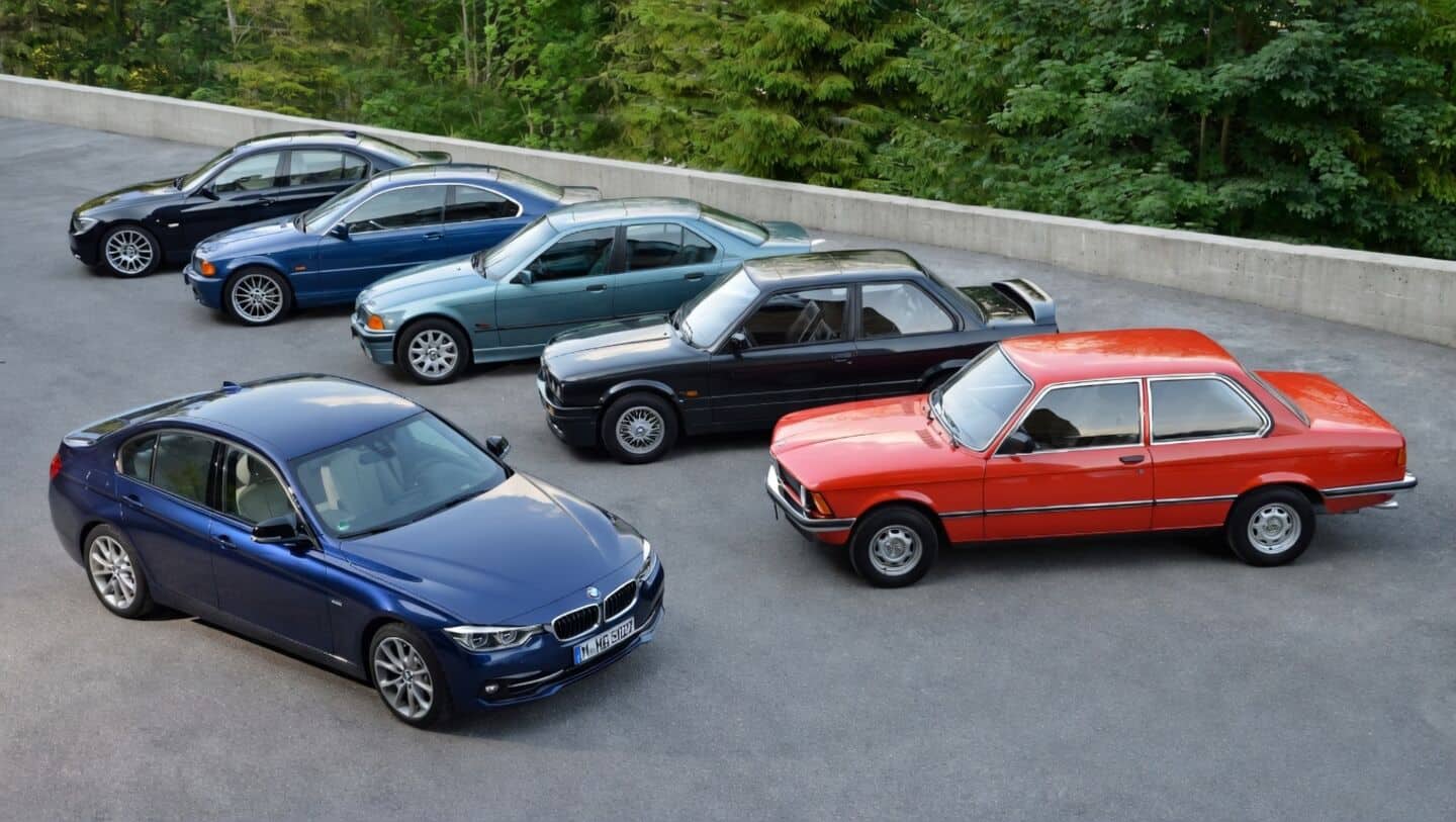 BMW beats Mercedes-Benz to become top luxury carmaker in Q4