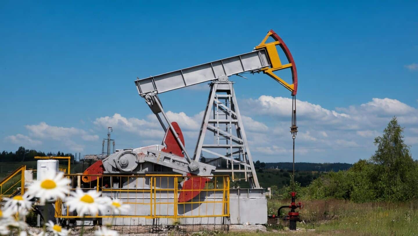 Crude surges past $112 amid fresh US-Iran tensions