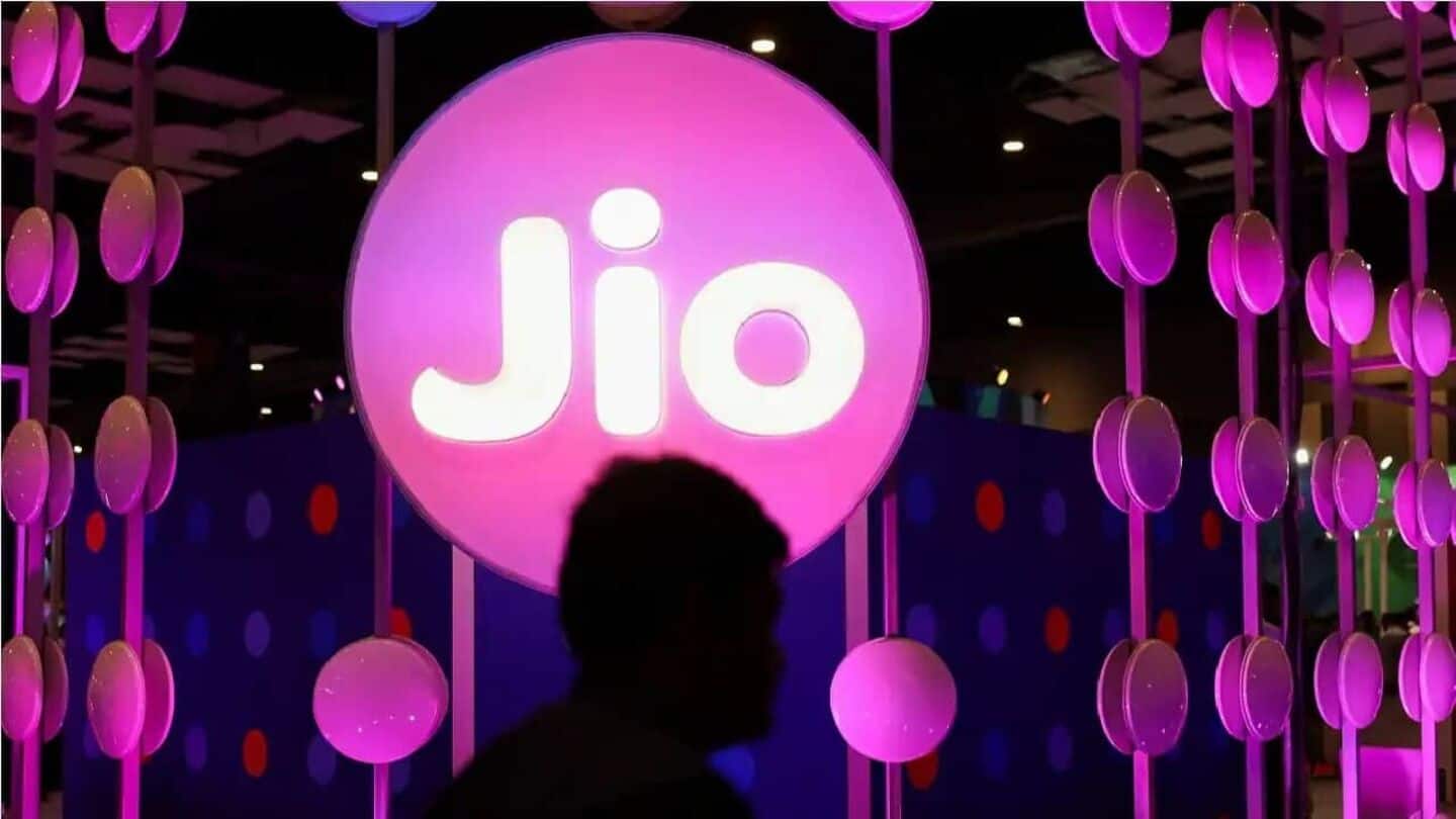 Refer friends to Jio, earn ₹72 cash and rewards—Here's how