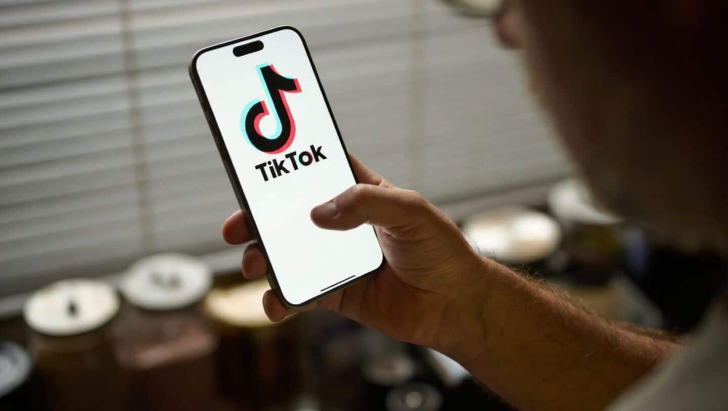 Europe is coming after TikTok and Instagram's addictive feeds